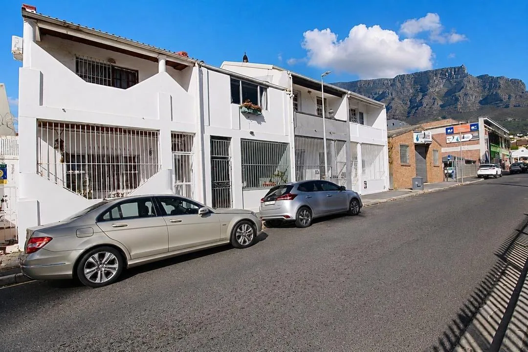 4 Bedroom House for sale in Woodstock