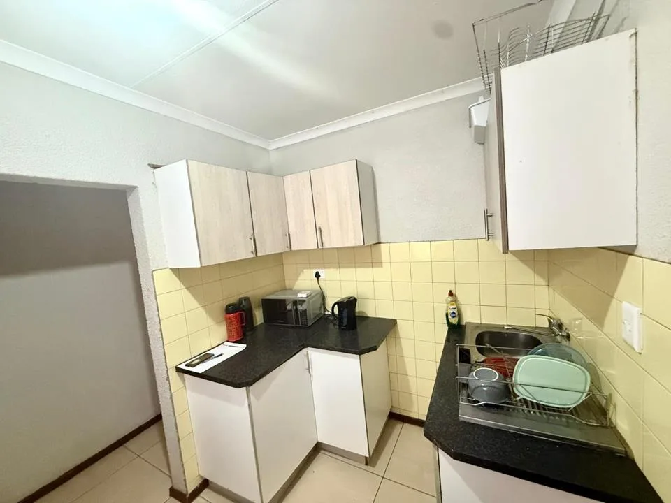 2 Bedroom House for sale in Emdo Park