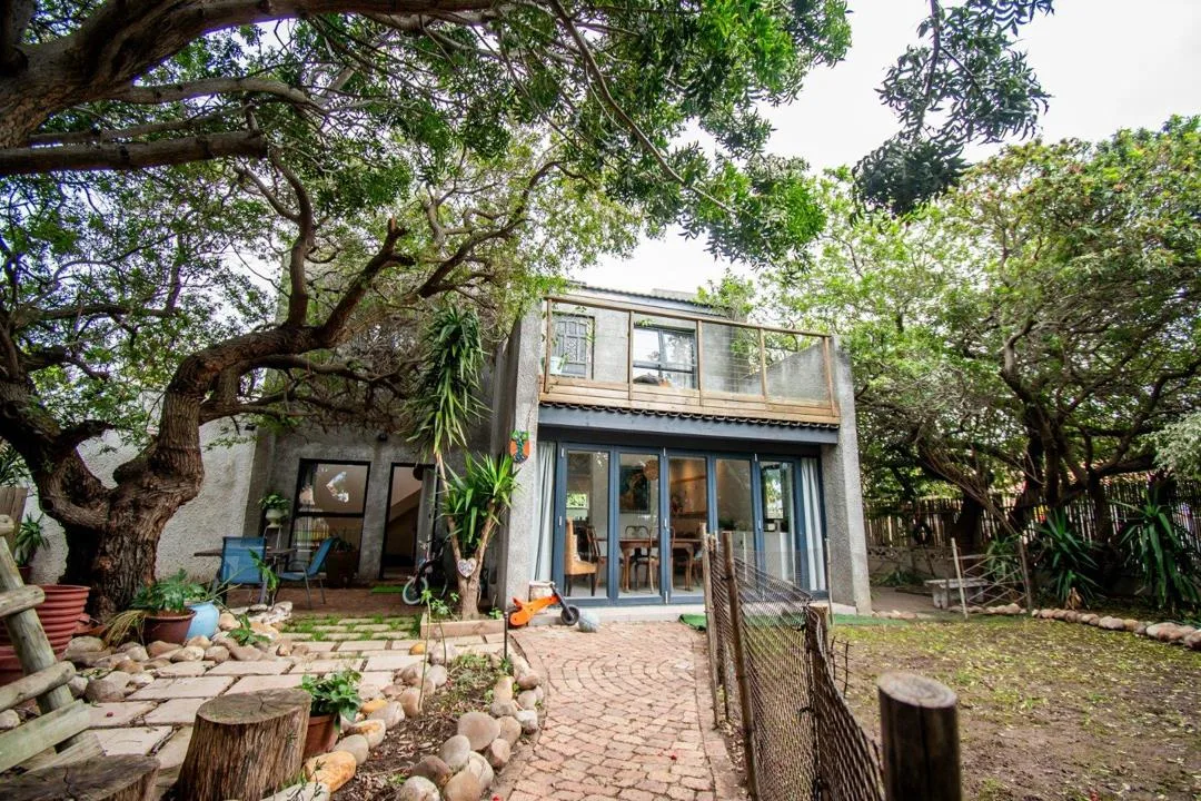 5 Bedroom House for sale in Somerset Park