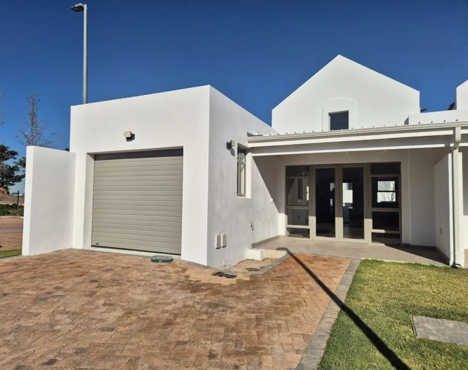 1 Bedroom House for sale in Altona