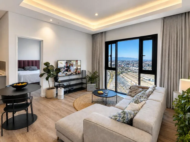 1 Bedroom Apartment / flat for sale in Foreshore
