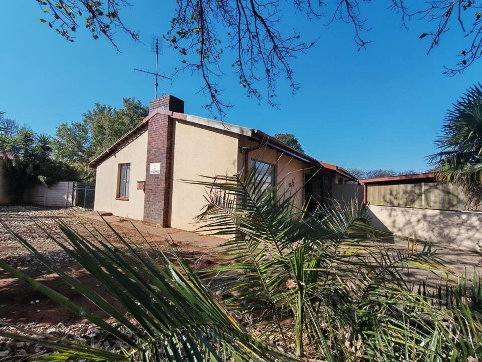 4 Bedroom House for sale in Sasolburg Ext 11