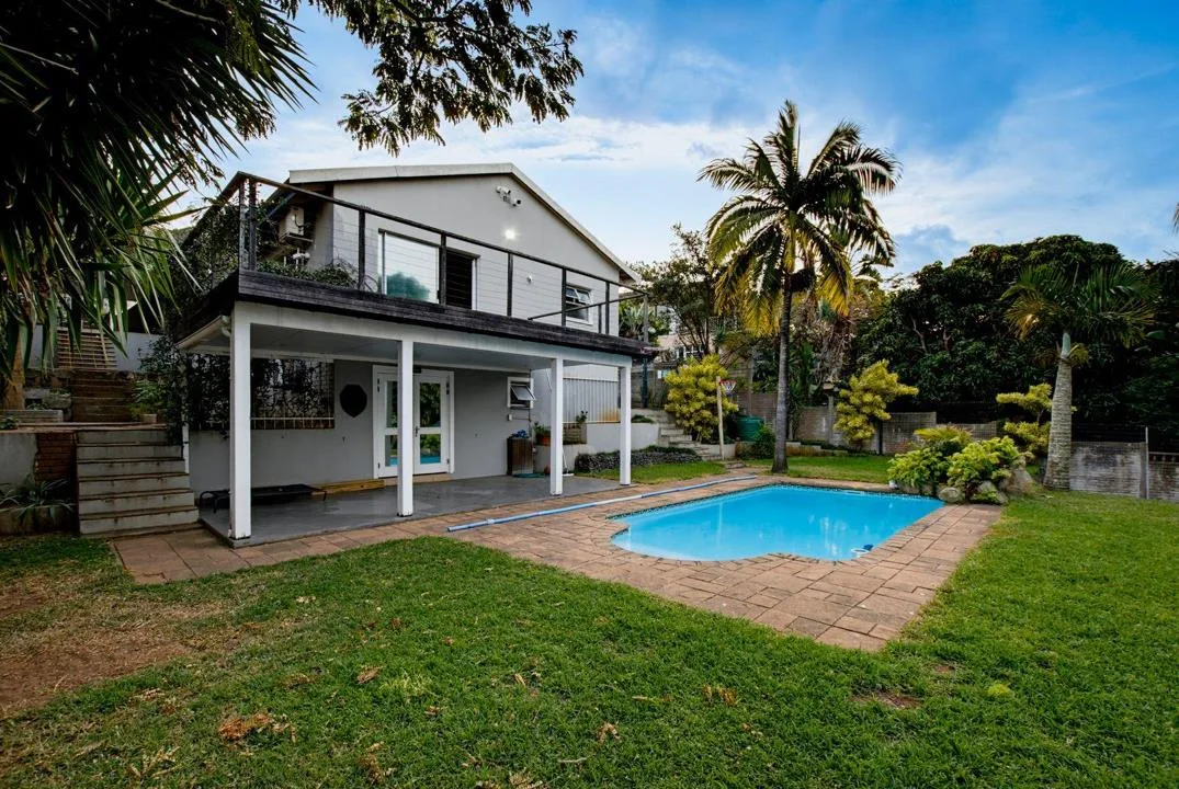 5 Bedroom House for sale in Deepdale