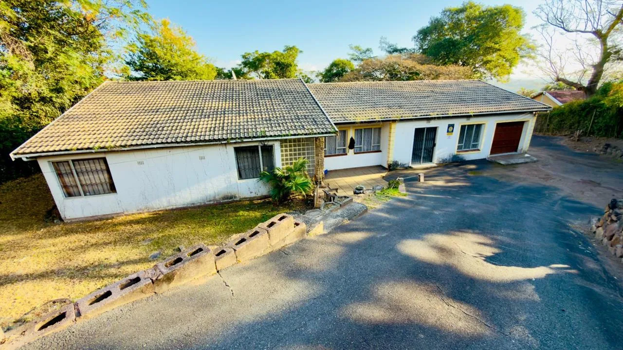 7 Bedroom House for sale in Westville