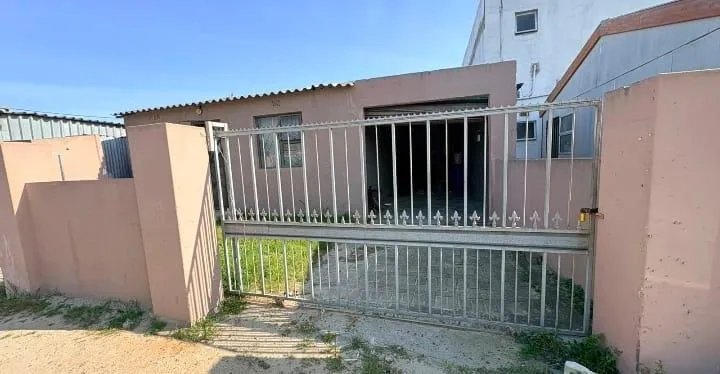 2 Bedroom House for sale in Khaya