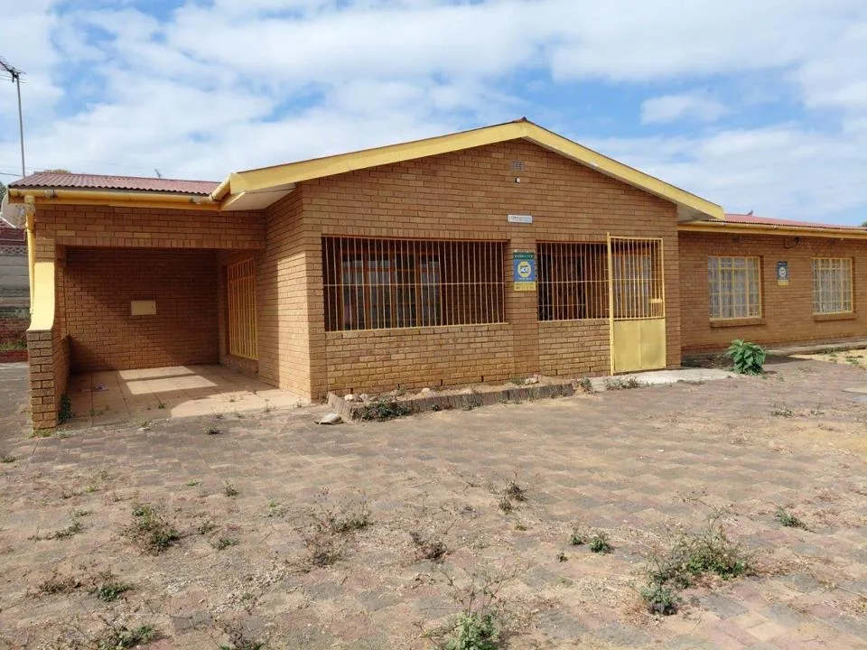 3 Bedroom House for sale in Glencoe