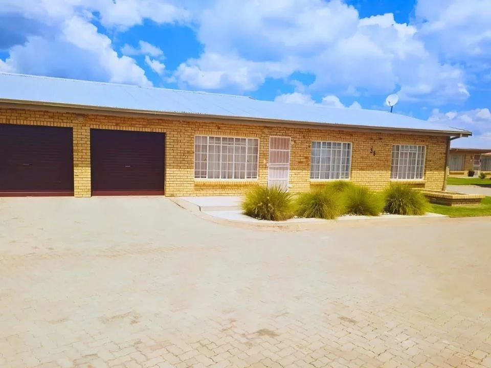 2 Bedroom House for sale in Marquard