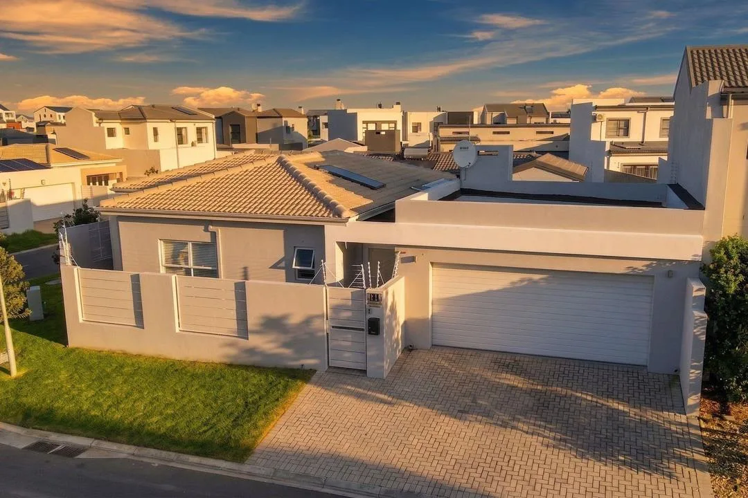 3 Bedroom House for sale in Sandown