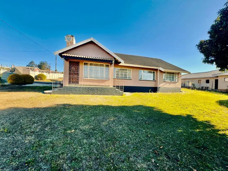 4 Bedroom House for sale in Howick West