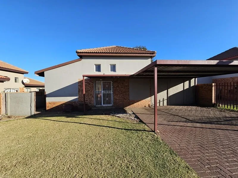 3 Bedroom House for sale in Reyno Ridge