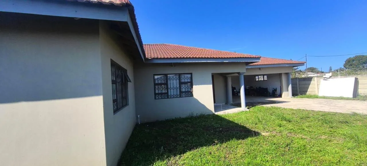 5 Bedroom House for sale in Esikhawini