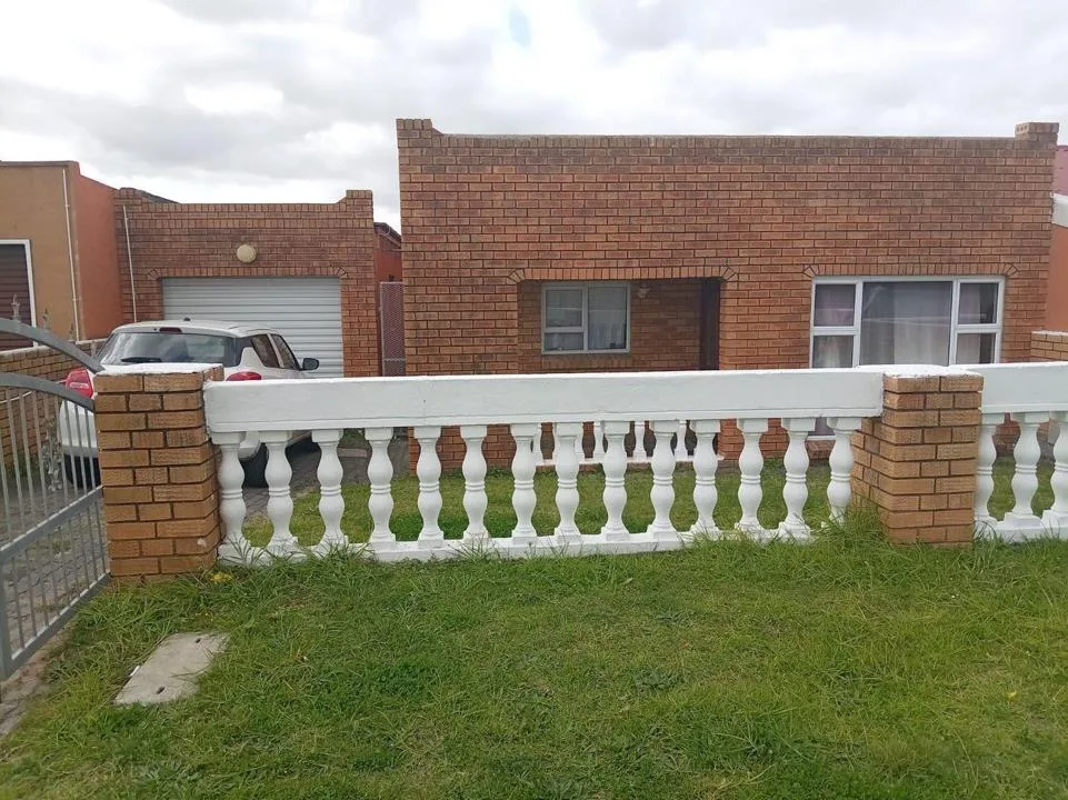 3 Bedroom House for sale in Buffalo Flats