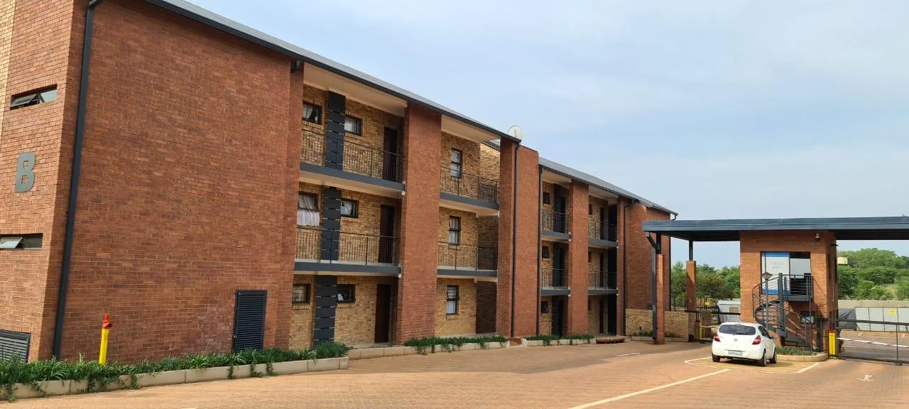 2 Bedroom Apartment / flat to rent in Olympus AH