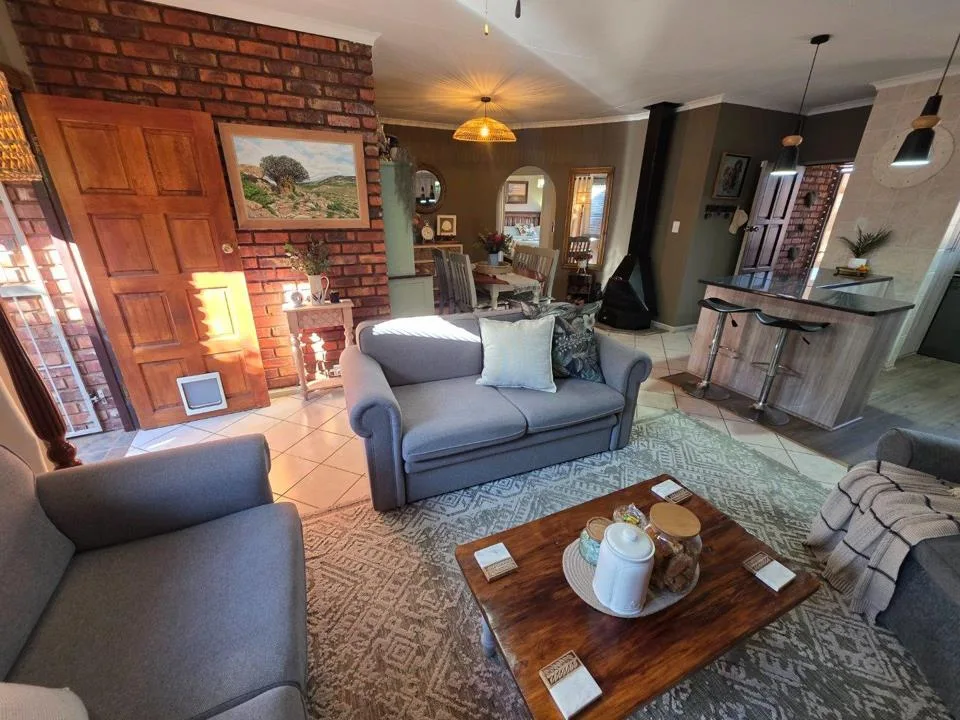 3 Bedroom Townhouse for sale in Langenhovenpark