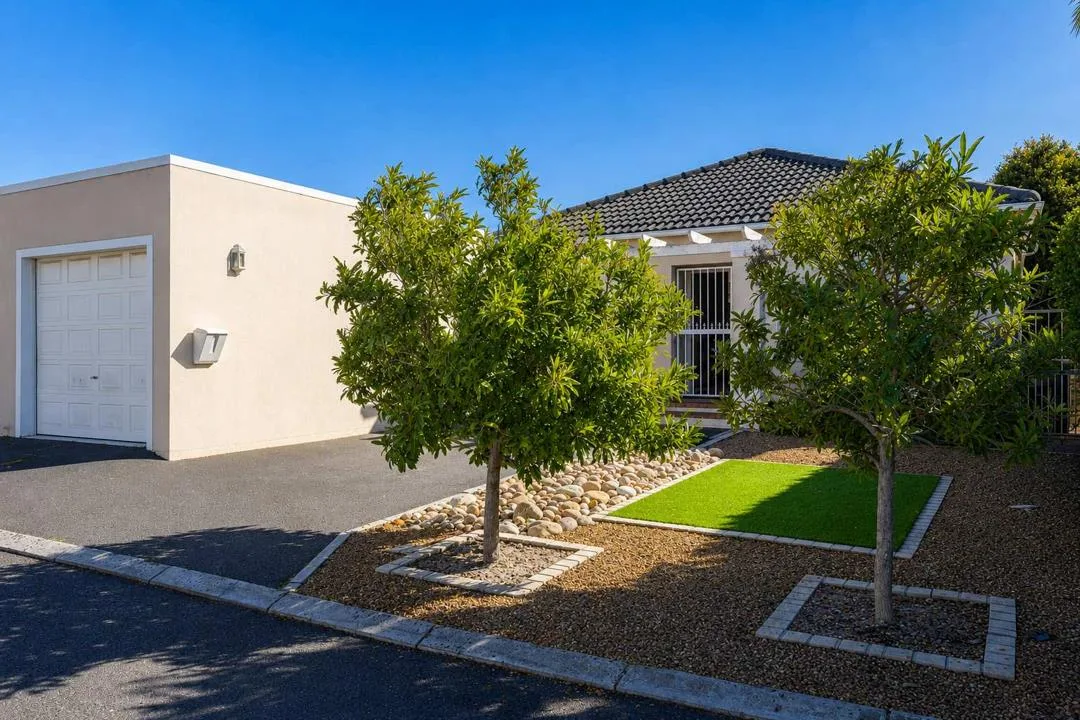 2 Bedroom House for sale in Sunningdale