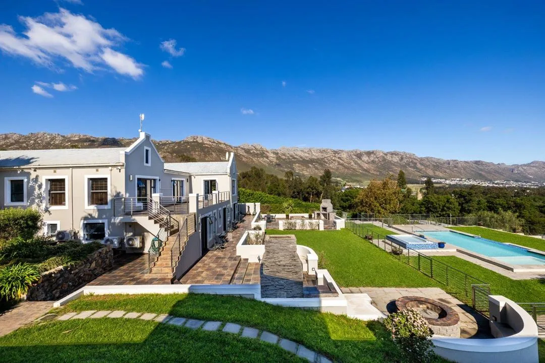 11 Bedroom House for sale in Firlands
