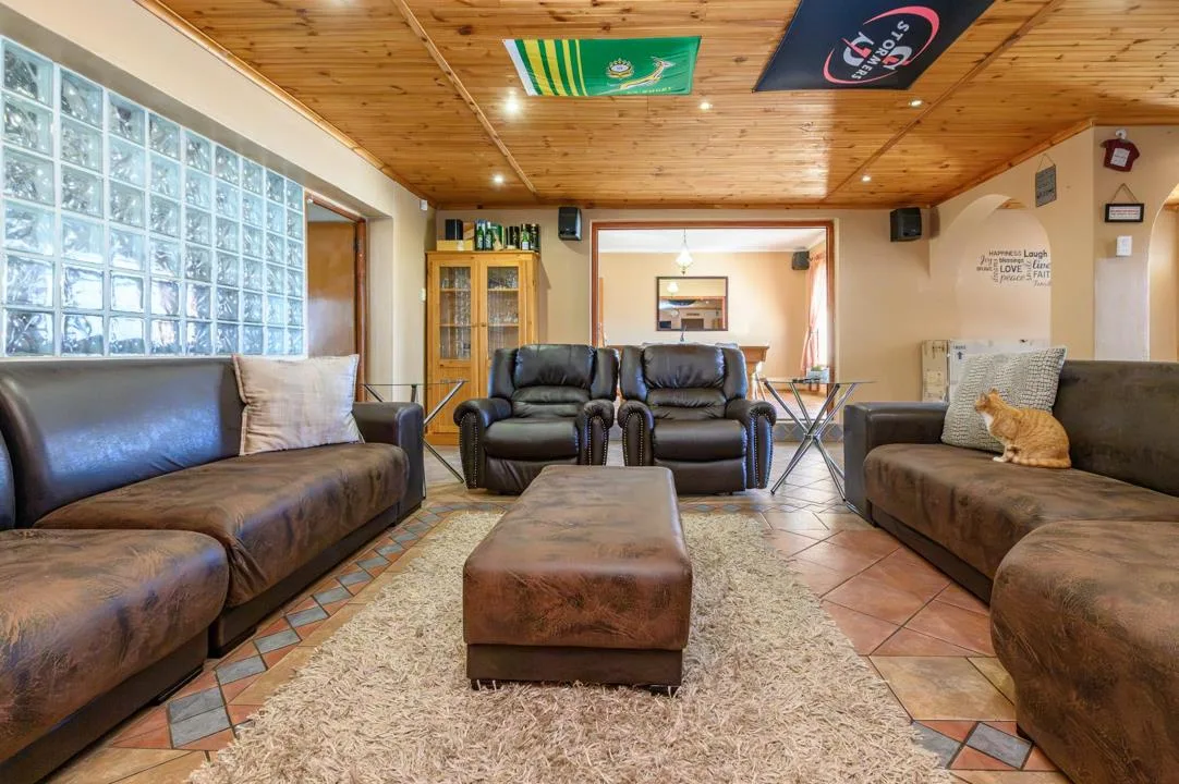 4 Bedroom House for sale in Sherwood