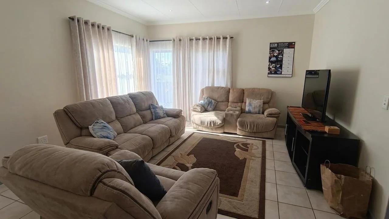 2 Bedroom Apartment / flat for sale in Shelly Beach