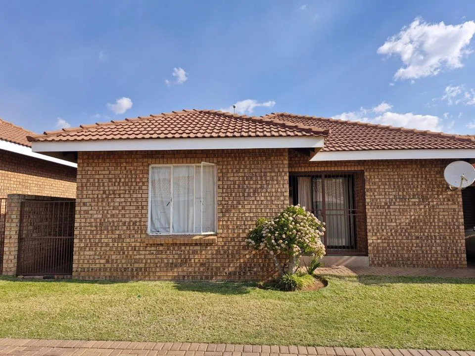3 Bedroom Townhouse to rent in Bendor