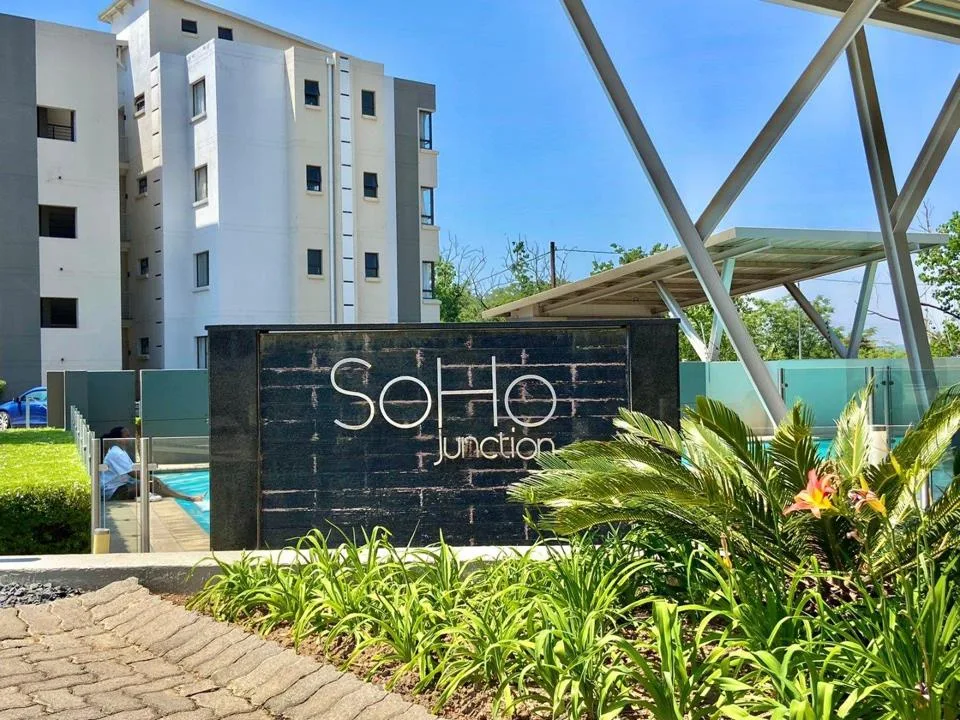 2 Bedroom Apartment / flat to rent in Fourways