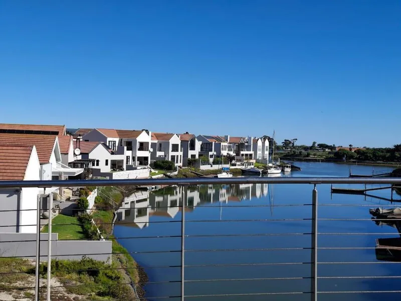 3 Bedroom House for sale in Port Owen