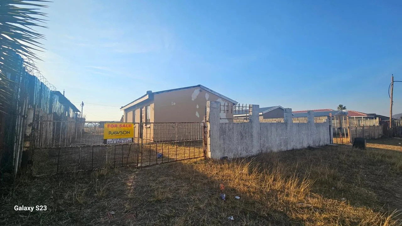 3 Bedroom House for sale in Acaciaville