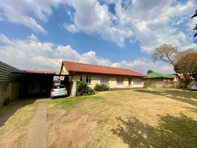 4 Bedroom House for sale in Komati