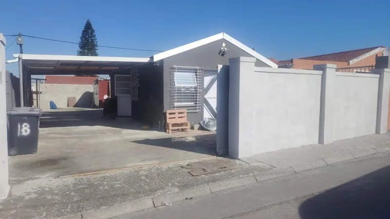 3 Bedroom House for sale in Voorbrug