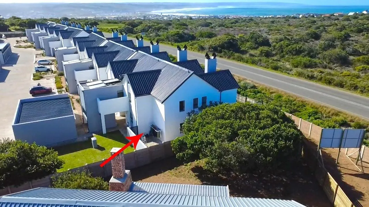 2 Bedroom Apartment / flat for sale in Stilbaai Wes