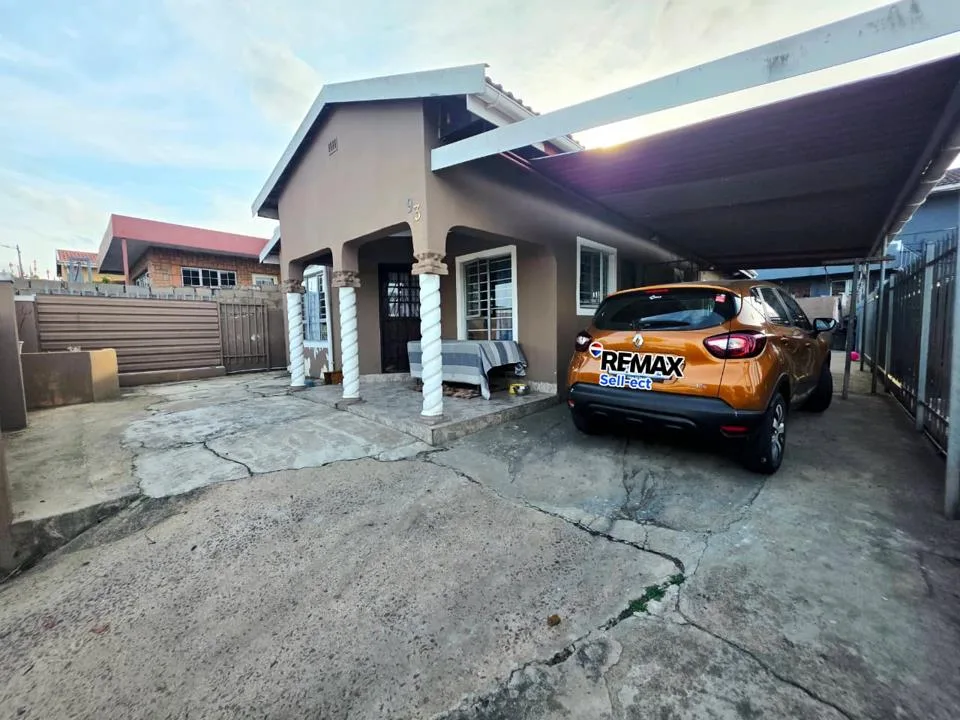 3 Bedroom House for sale in Palmview