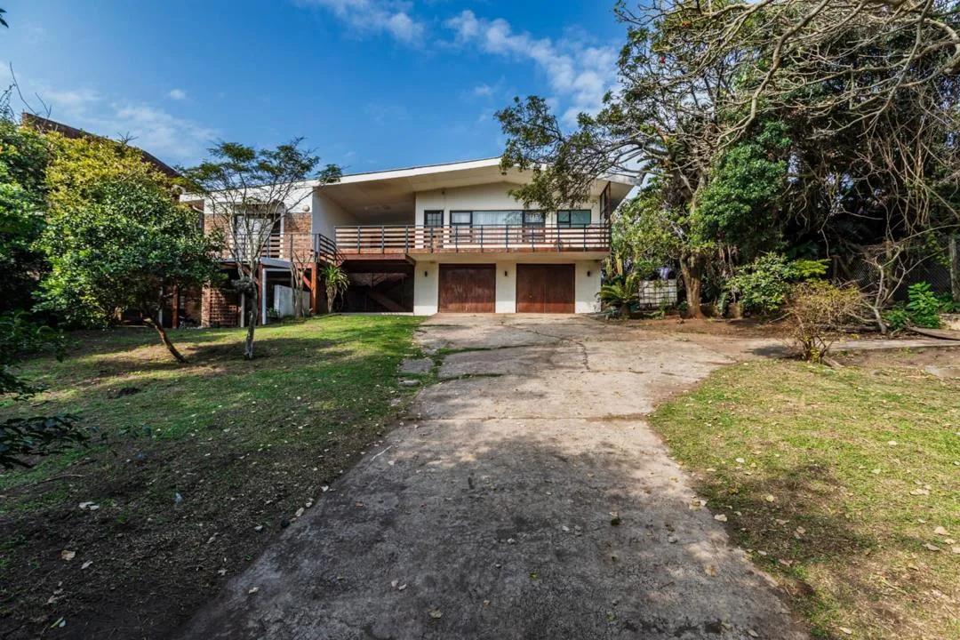 4 Bedroom House for sale in Gonubie