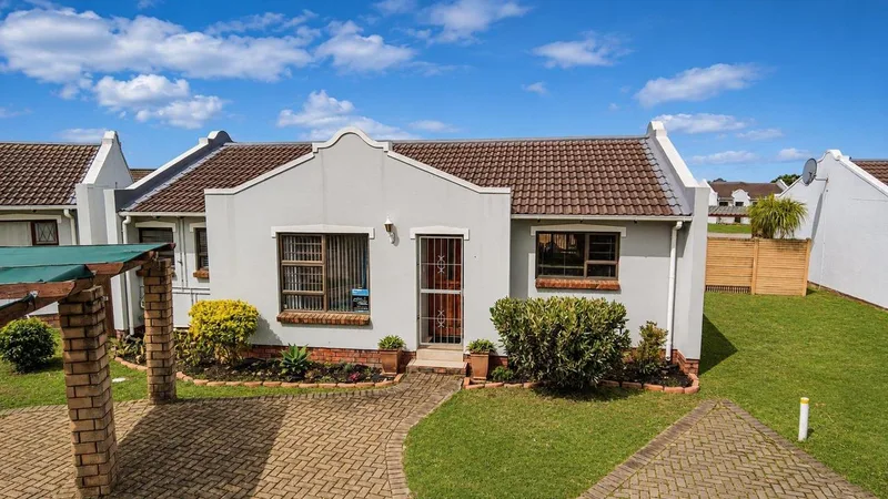 3 Bedroom Townhouse for sale in Kabega