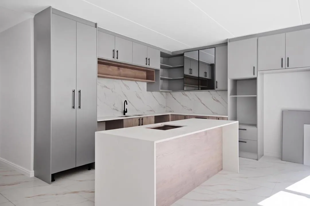 3 Bedroom Apartment / flat for sale in Sandown
