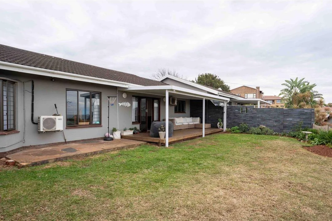 3 Bedroom Townhouse for sale in Amanzimtoti