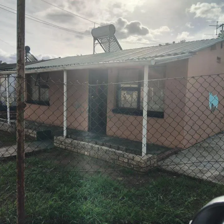 2 Bedroom House for sale in Rosedale