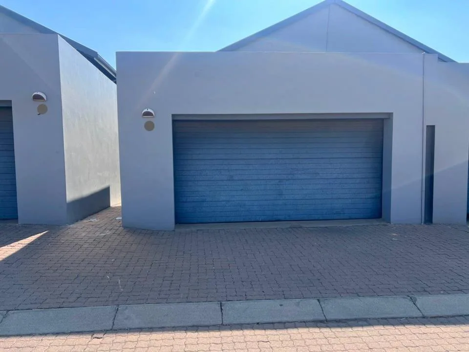 3 Bedroom Townhouse to rent in Die Heuwel Ext 1