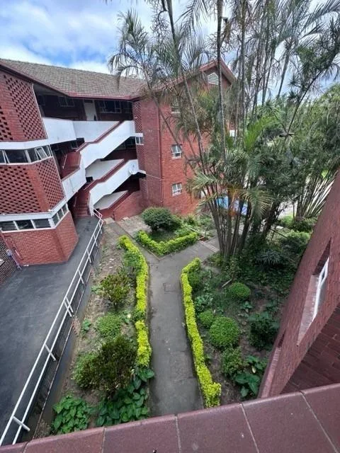 1.5 Bedroom Townhouse for sale in Pinetown Central