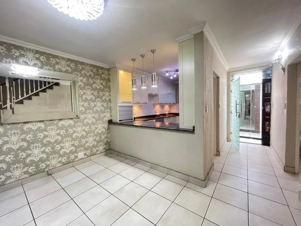 3 Bedroom Apartment / flat for sale in Glenwood