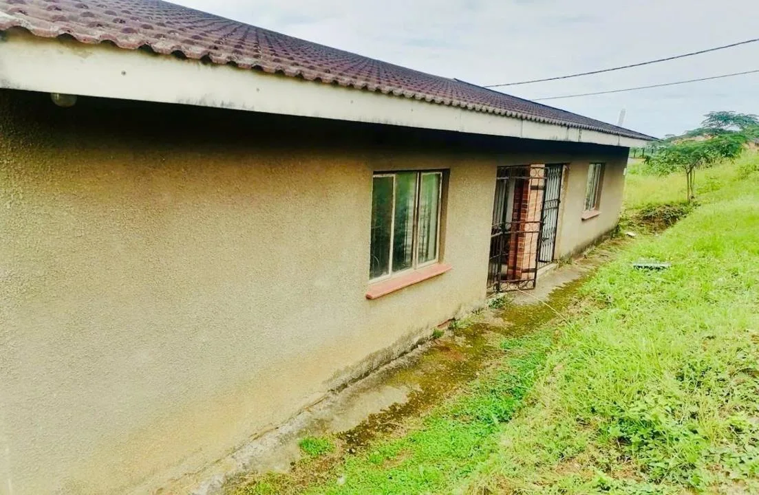 5 Bedroom House for sale in Umlazi