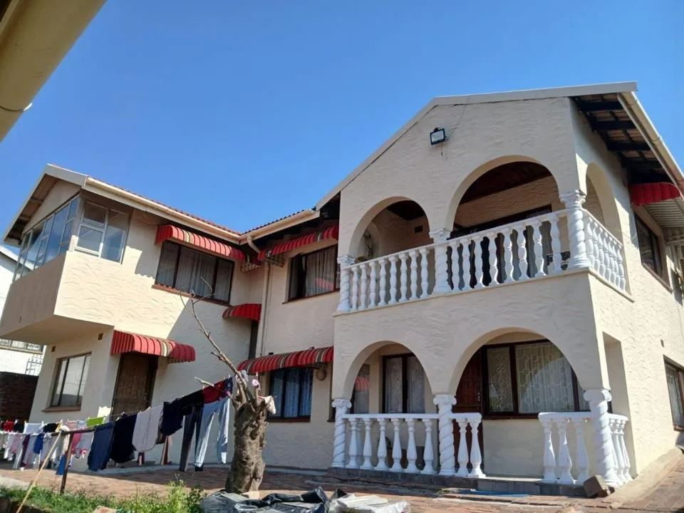 4 Bedroom House for sale in Burlington Heights