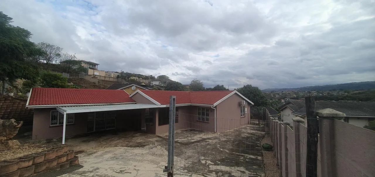 3 Bedroom House for sale in Parkgate