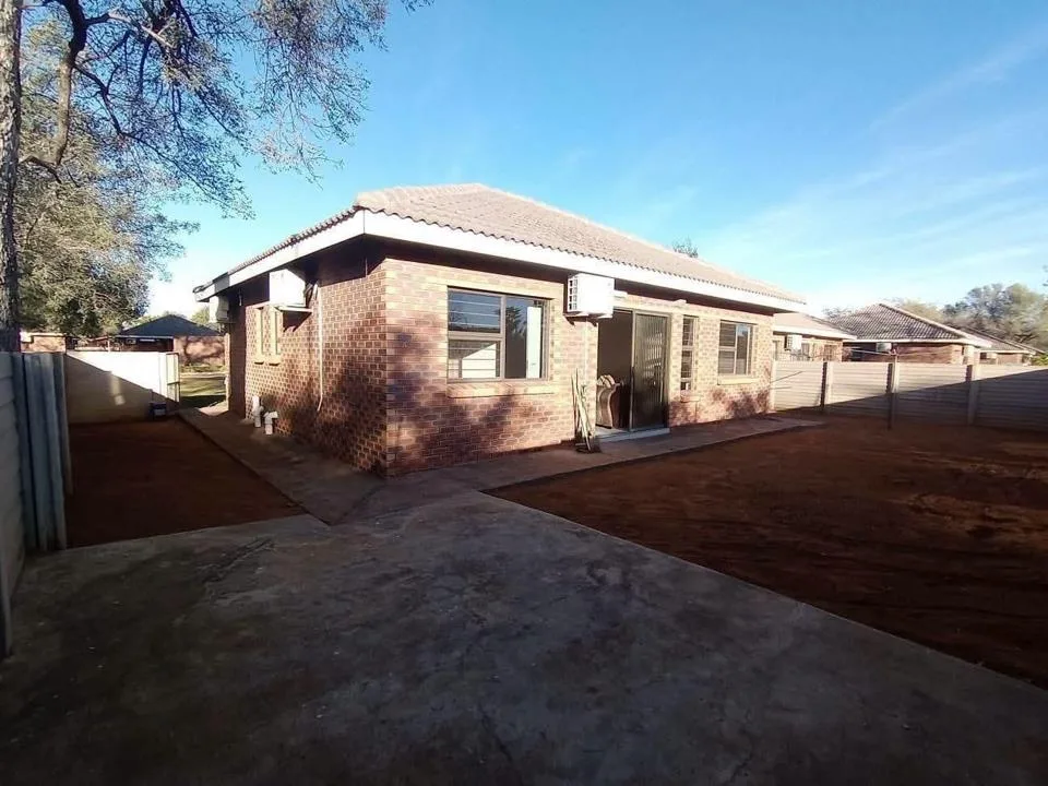 4 Bedroom House for sale in Onverwacht