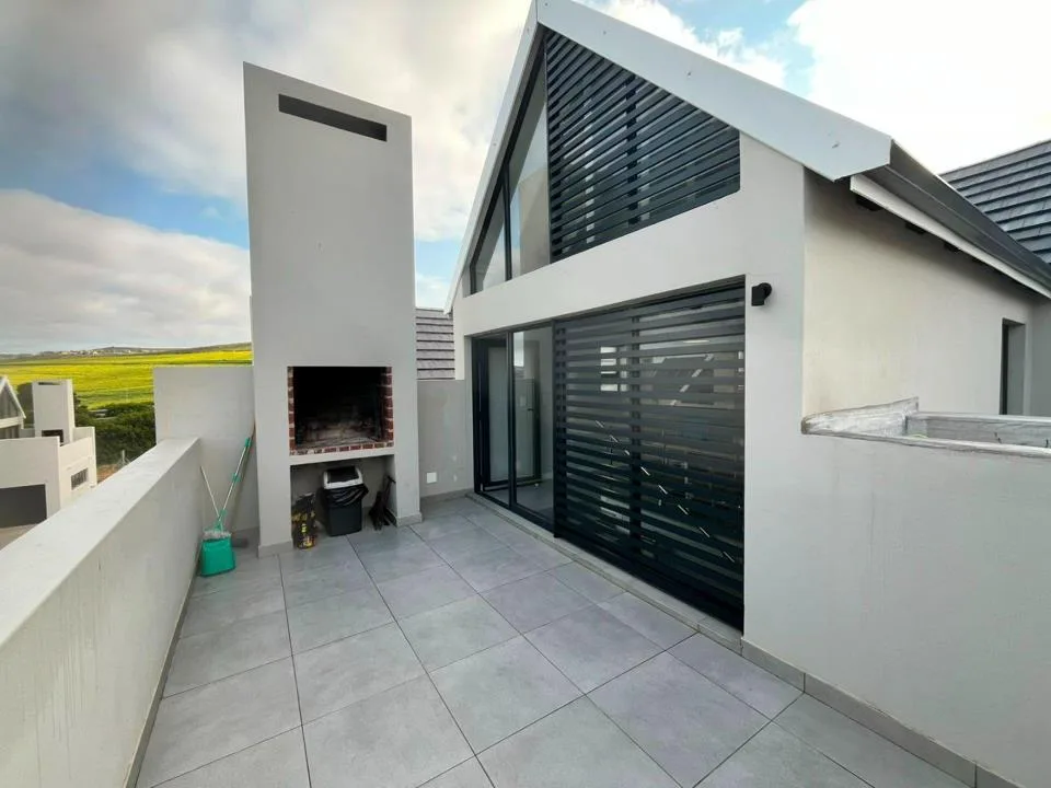 2 Bedroom Apartment / flat for sale in Hartland Lifestyle Estate
