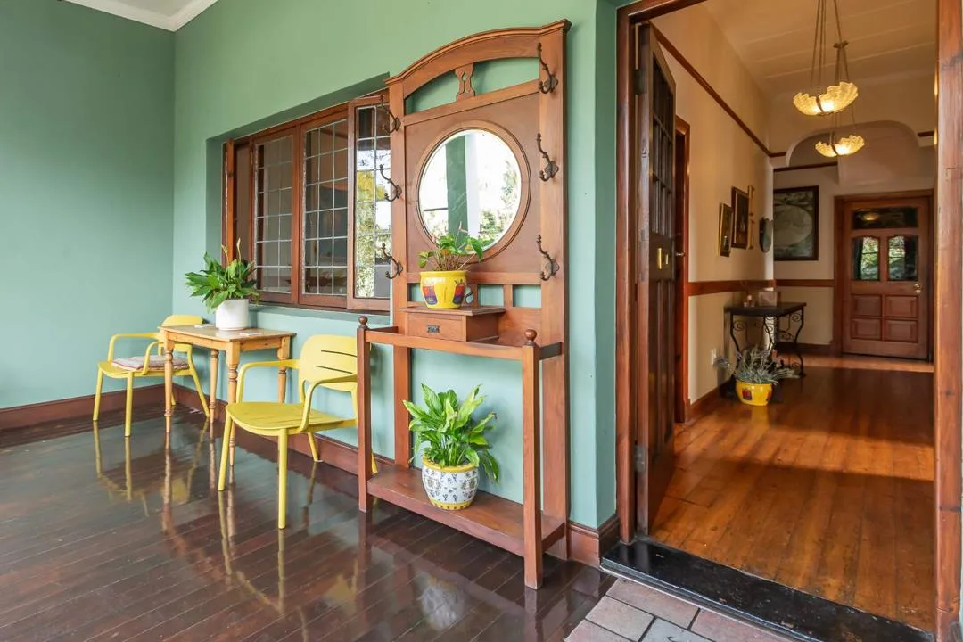 6 Bedroom House for sale in Newlands