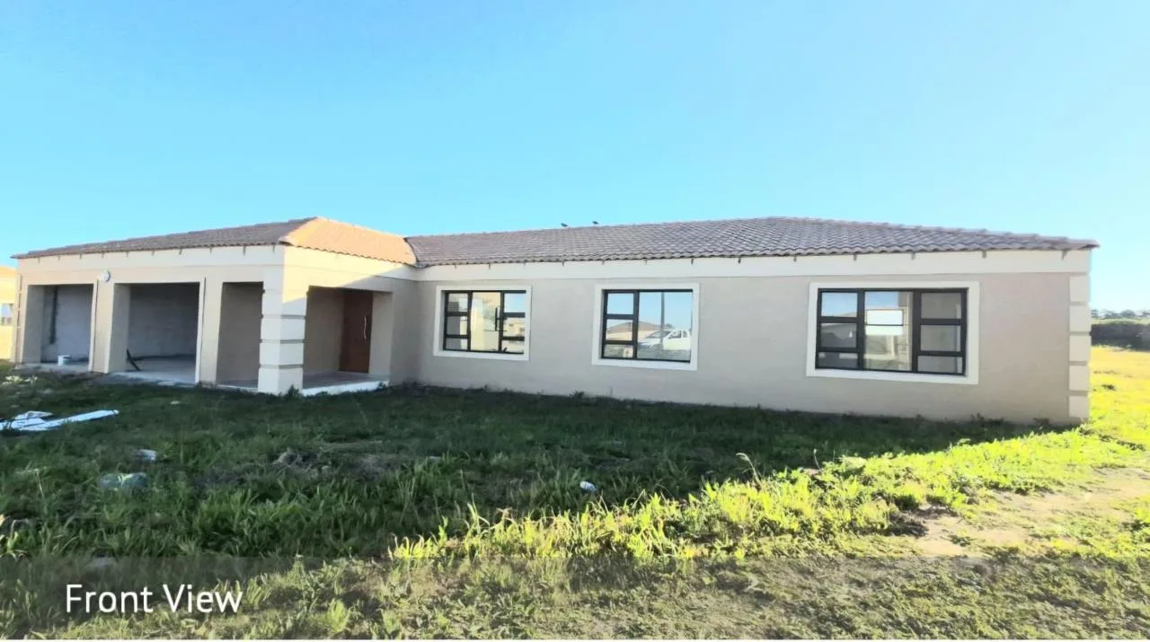 3 Bedroom House for sale in Gonubie