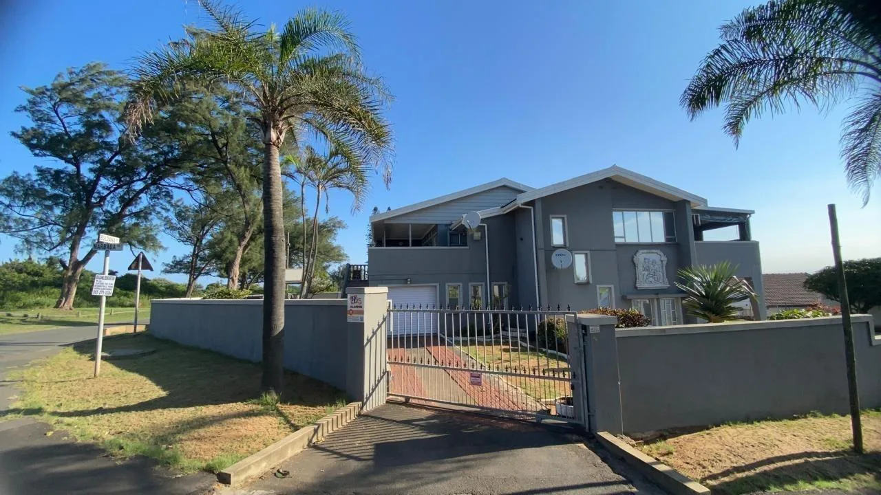 4 Bedroom House for sale in Bluff