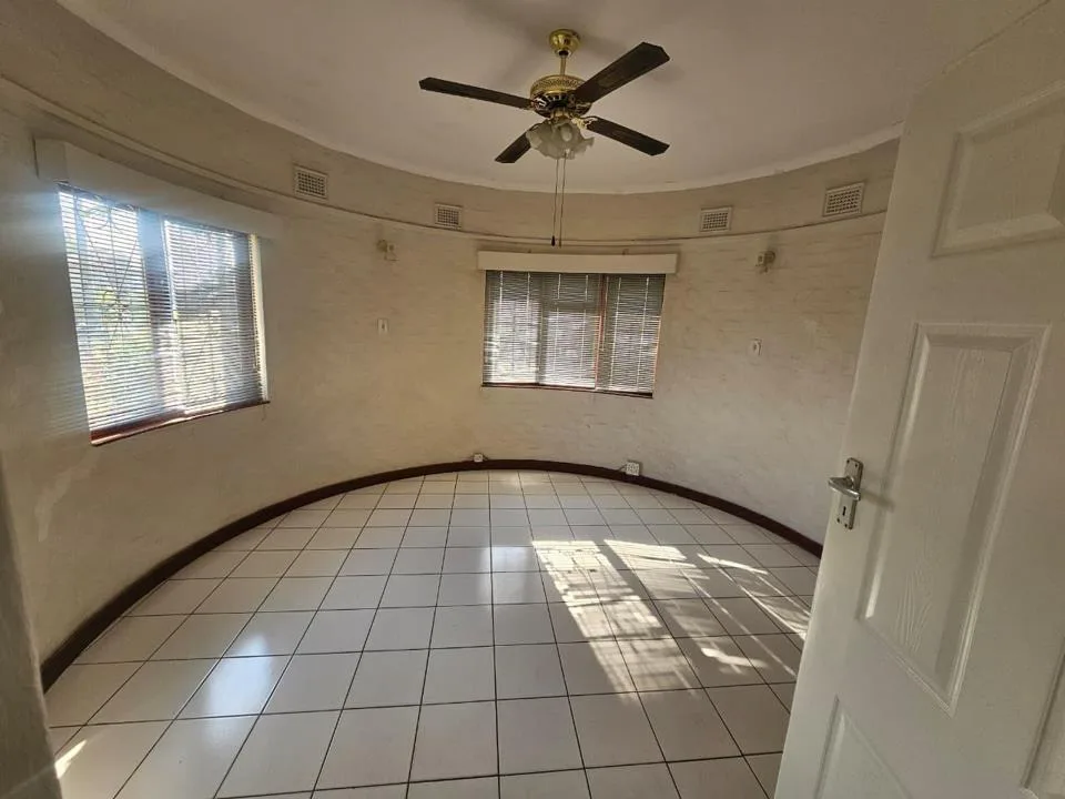 3 Bedroom House for sale in Bluff