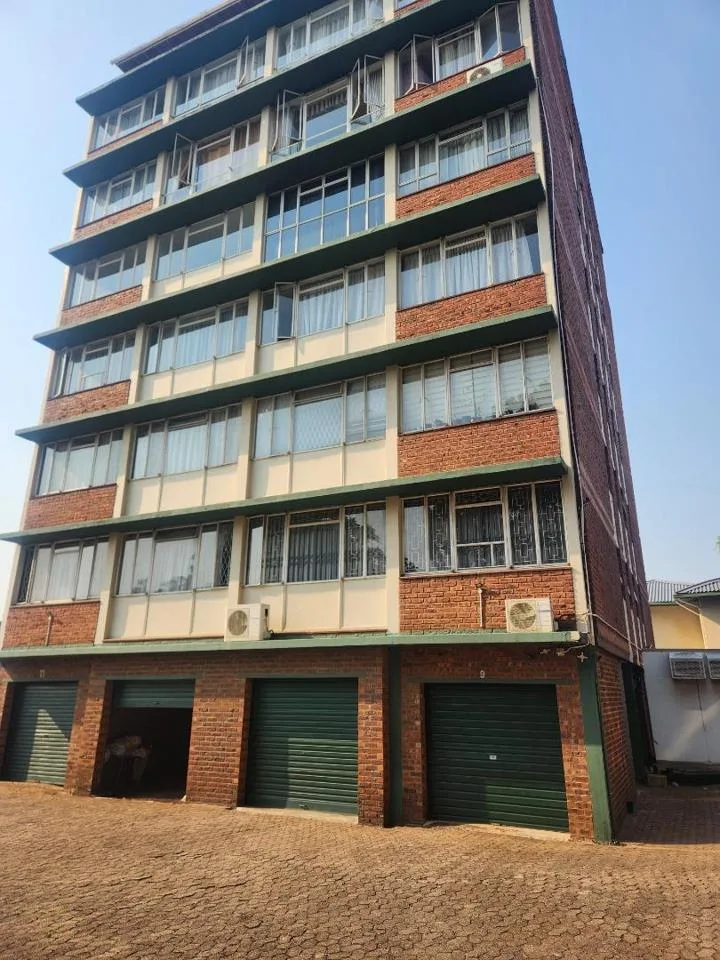 3 Bedroom Apartment / flat for sale in Glenwood