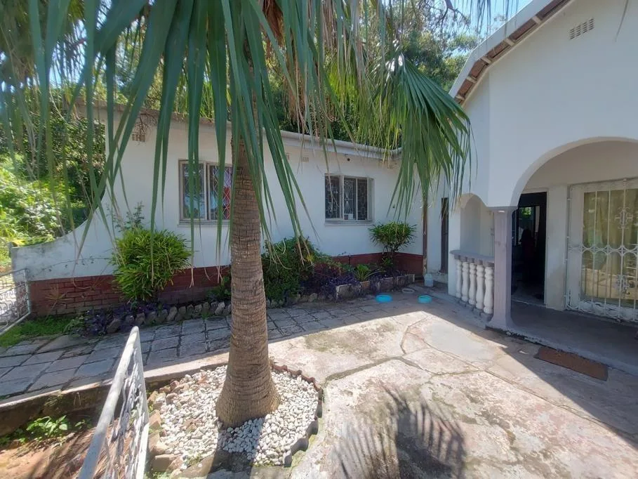 4 Bedroom House for sale in Silverglen