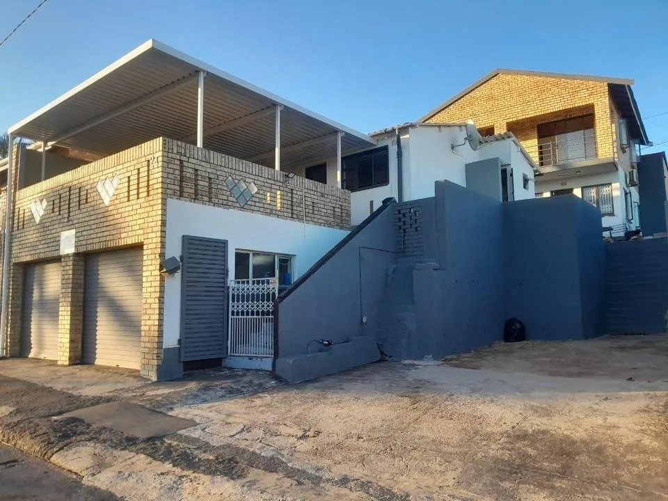 5 Bedroom House for sale in Bayview